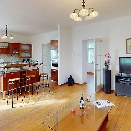 Private House With Sauna, Jacuzzi And Hawaiian Hothouse Villa *