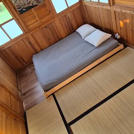 Private House With Sauna, Jacuzzi And Hawaiian Hothouse * Velvary