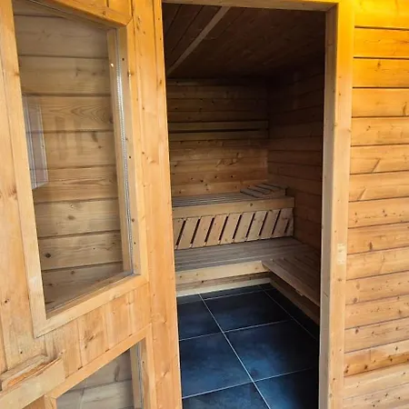 Villa Private House With Sauna, Jacuzzi And Hawaiian Hothouse