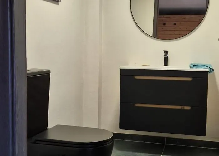 Private House With Sauna, Jacuzzi And Hawaiian Hothouse فيلة Velvary