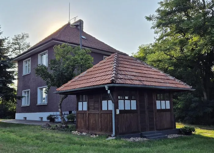 Private House With Sauna, Jacuzzi And Hawaiian Hothouse